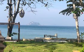 รอยัล เกาะยาวใหญ่ บีช รีสอร์ท - ใกล้ภูเก็ต (SHA Extra Plus)